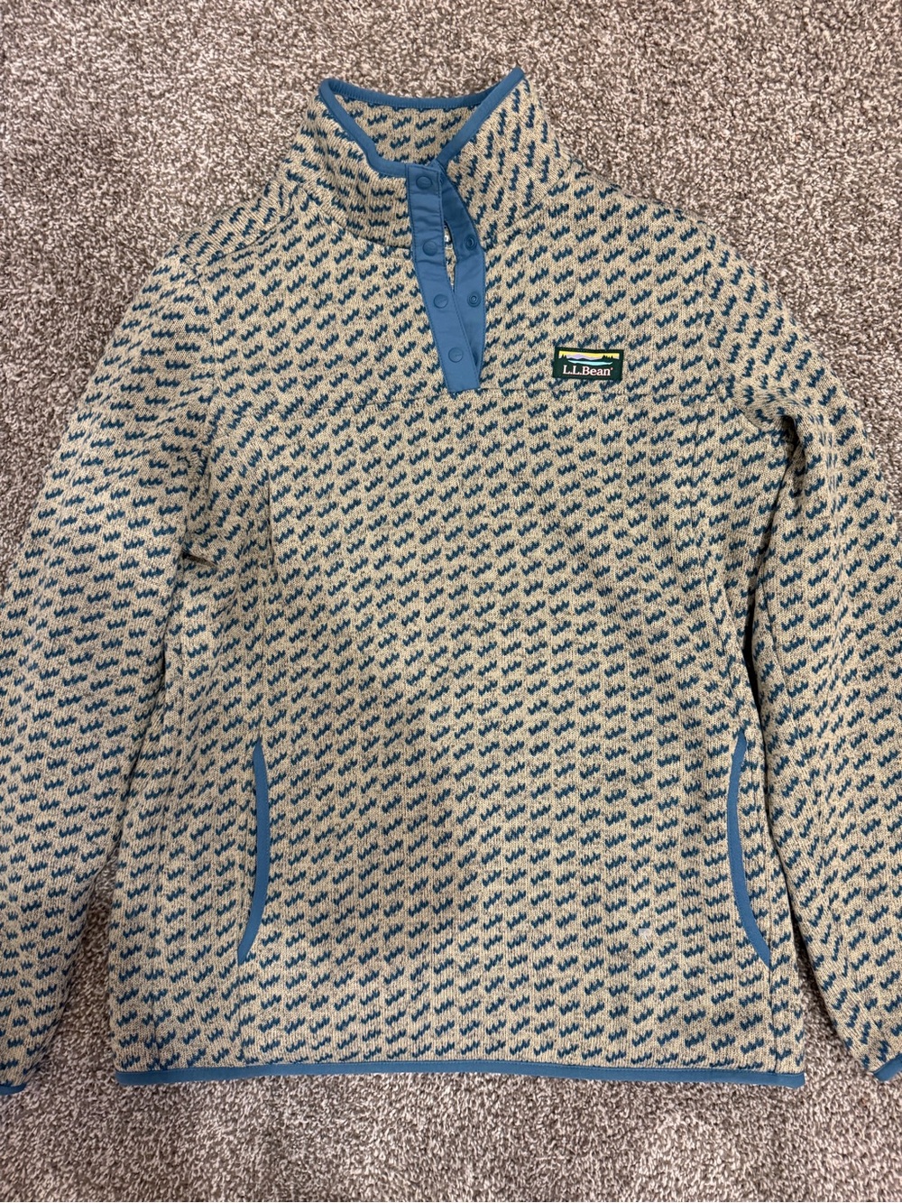 L.L. Bean womens Cream and Blue Patterned Snap-Placket Zip-Up Sweater
